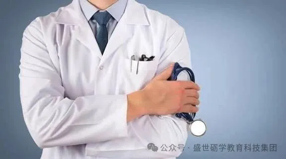 《香港2025施政报告》发令枪响！香港医疗基建与服务升级，诚邀内地精英携手！